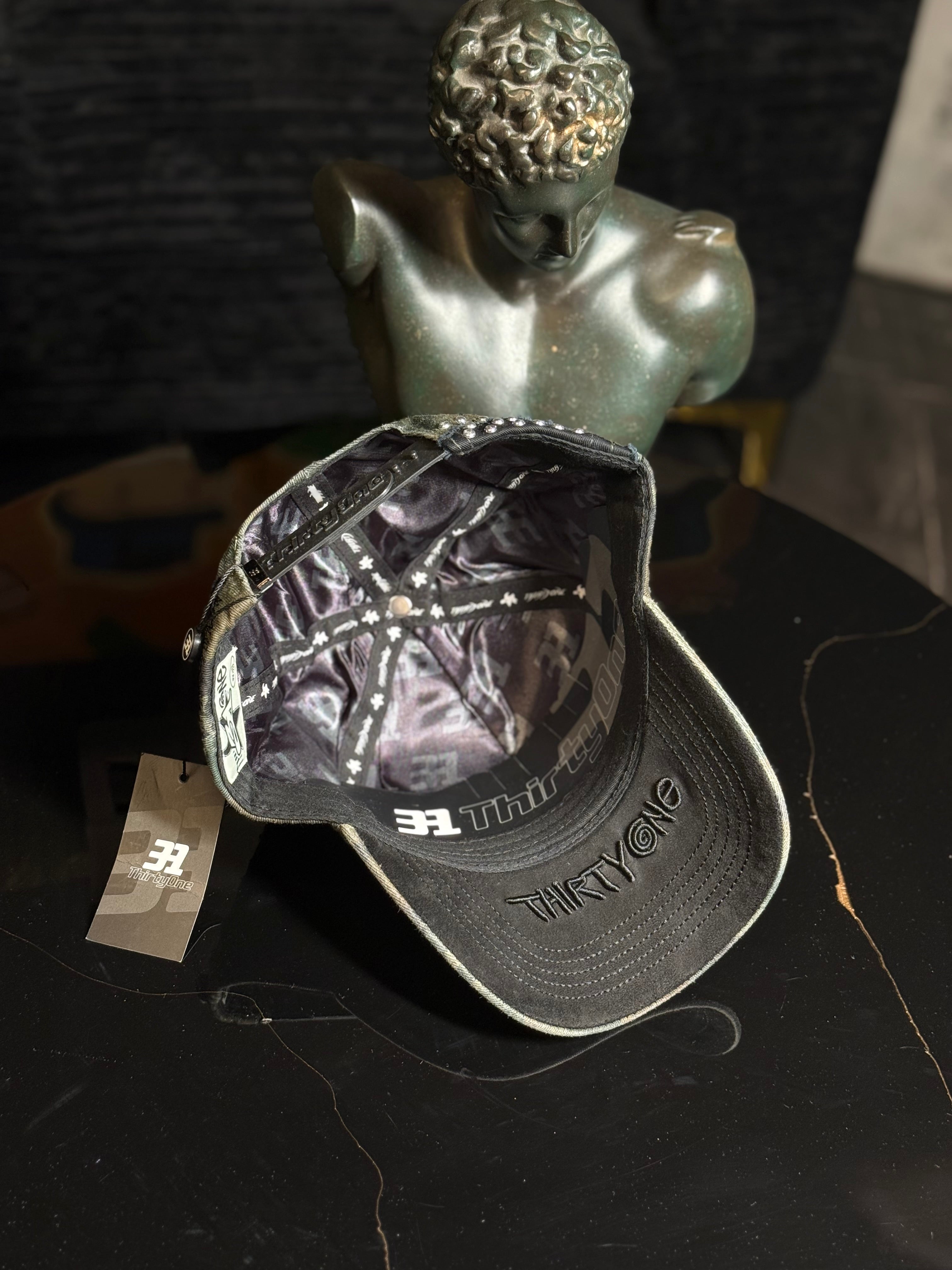 GORRA THIRTYONE WAR READY